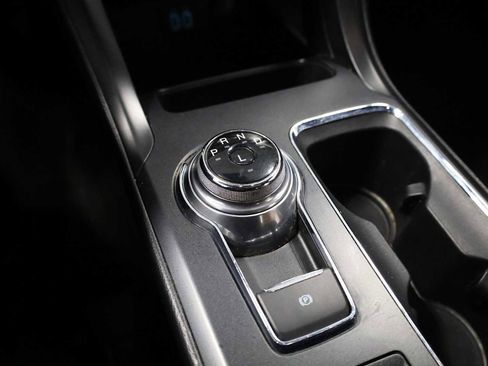 Used 2019 Ford Fusion Energi Titanium image 27