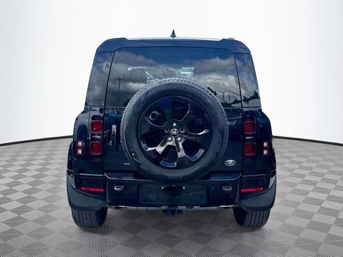 Used 2023 Land Rover Defender 110 X-Dynamic SE AWD/4WD image 7