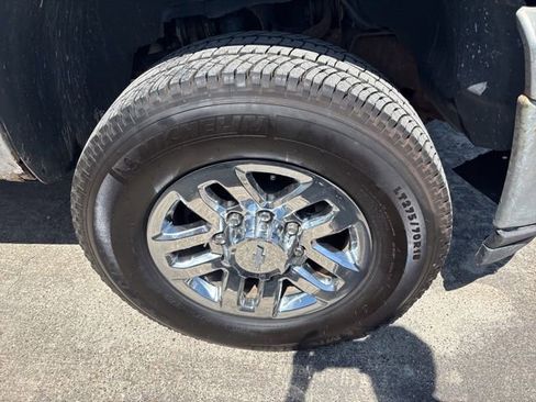 Used 2013 Chevrolet Silverado 2500 LT image 2