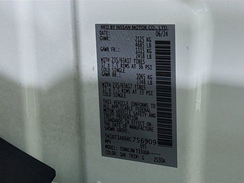 Certified 2024 Nissan Rogue S image 34