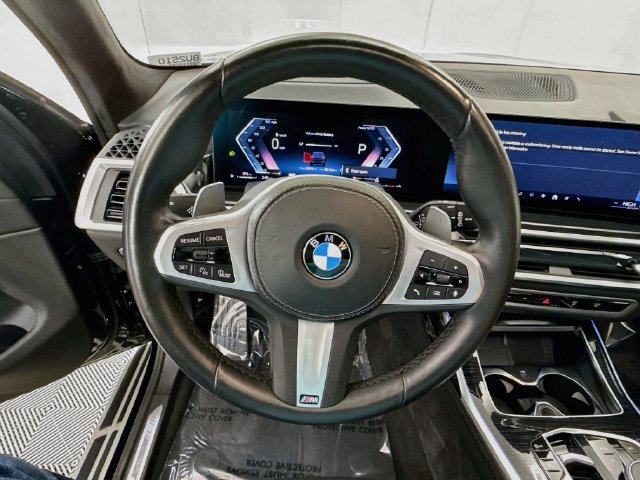 Used 2026 BMW X7 xDrive40i w/ M Sport Package AWD/4WD image 11