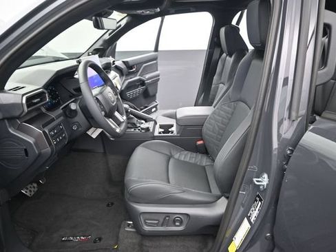 Used 2026 Toyota 4Runner TRD Sport Premium AWD/4WD image 12