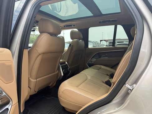 Used 2023 Land Rover Range Rover SE AWD/4WD image 16