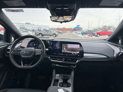 New 2026 Chevrolet Equinox EV RS image 9