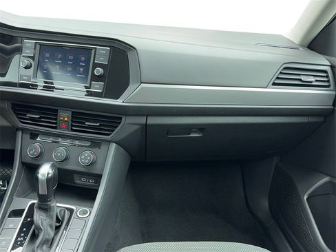 Used 2020 Volkswagen Jetta S image 19