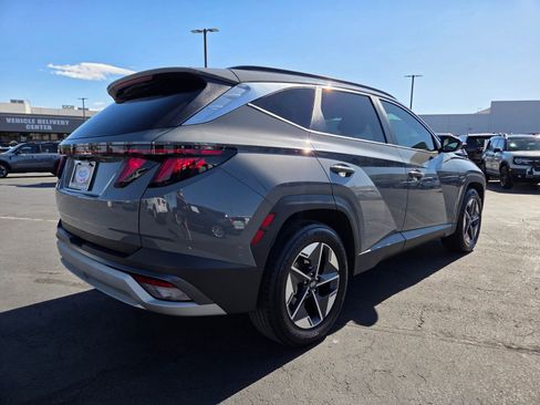 Used 2025 Hyundai Tucson SEL FWD image 6