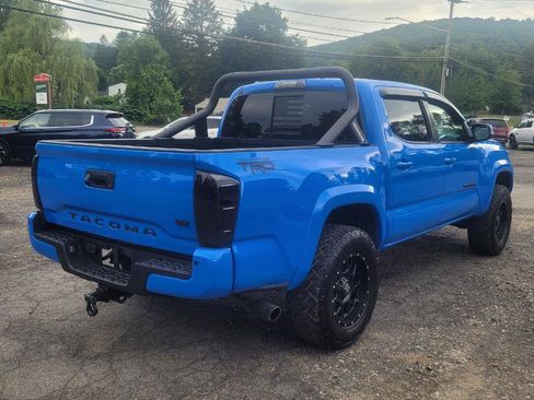 Used 2020 Toyota Tacoma TRD Sport w/ Technology Package AWD/4WD image 8