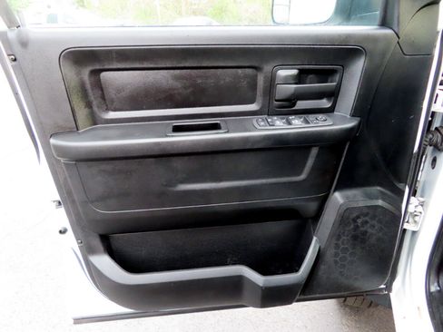 Used 2016 RAM 5500 Tradesman image 19