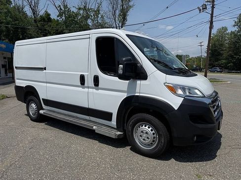 Used 2025 RAM ProMaster 2500 w/ U-Haul Equipment Group FWD image 7