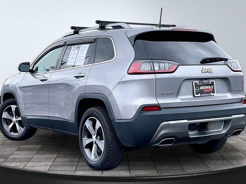 Used 2019 Jeep Cherokee Limited w/ Trailer Tow Group AWD/4WD image 3