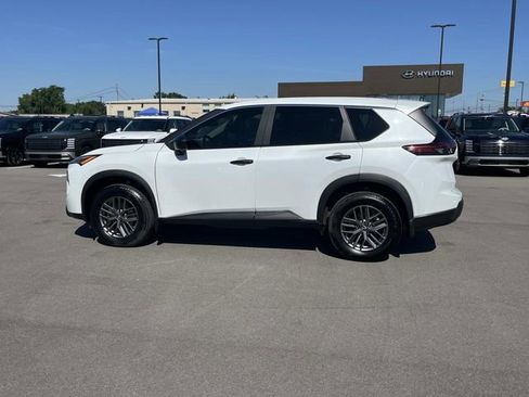 Used 2025 Nissan Rogue S FWD image 8
