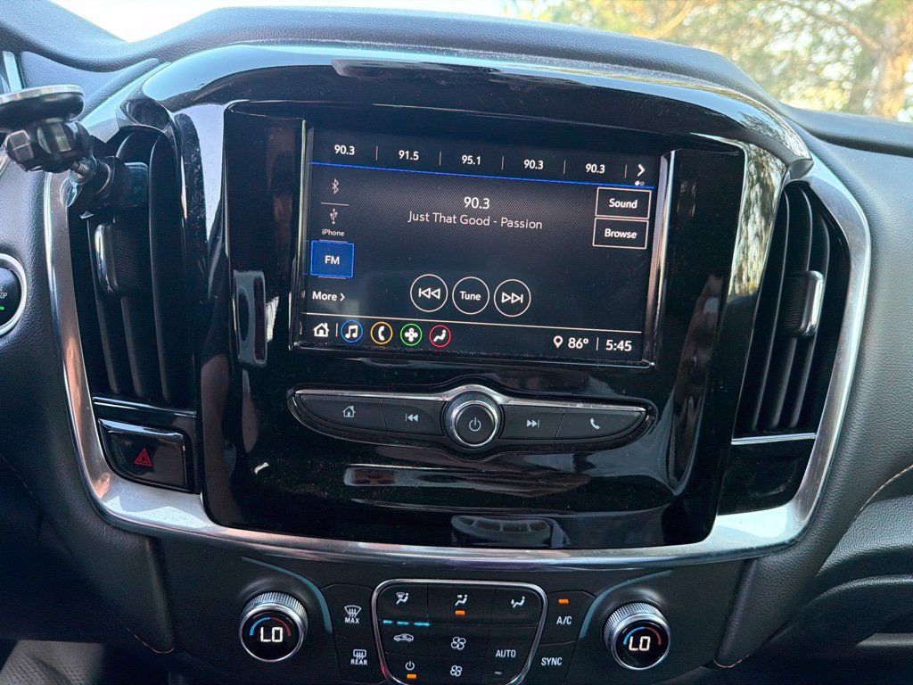 Used 2021 Chevrolet Traverse LS FWD image 5