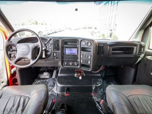 Used 2006 Chevrolet Kodiak C4500 2WD Crew Cab image 16