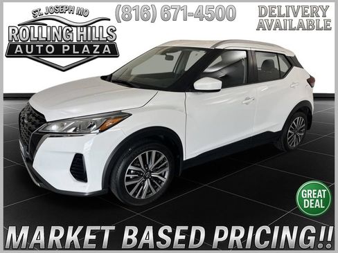 Used 2024 Nissan Kicks SV FWD image 1