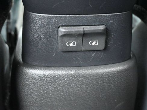 Used 2025 Nissan Kicks Play S FWD image 15