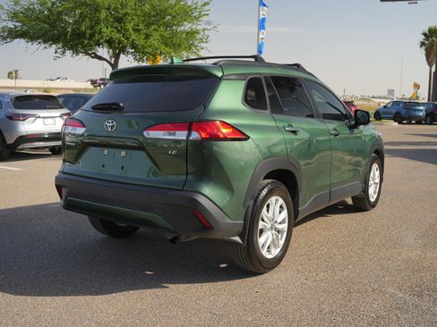 Used 2024 Toyota Corolla Cross LE image 5