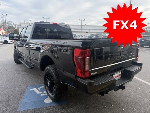 Used 2022 Ford F350 XLT w/ Black Appearance Package image 14