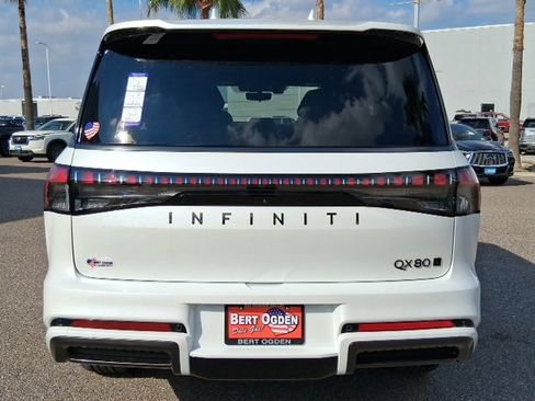 New 2026 INFINITI QX80 Autograph w/ Premium Cargo Package image 5