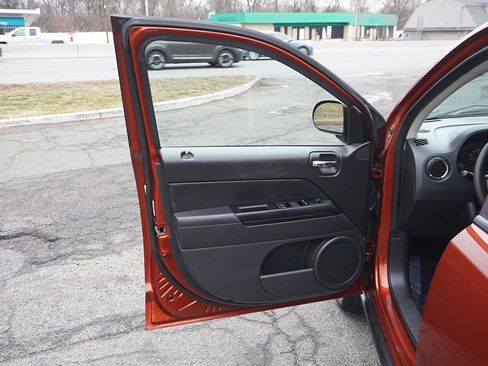 Used 2012 Jeep Compass Sport image 13