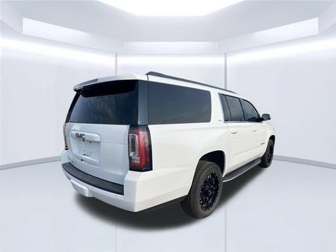 Used 2019 GMC Yukon XL SLT AWD/4WD image 6
