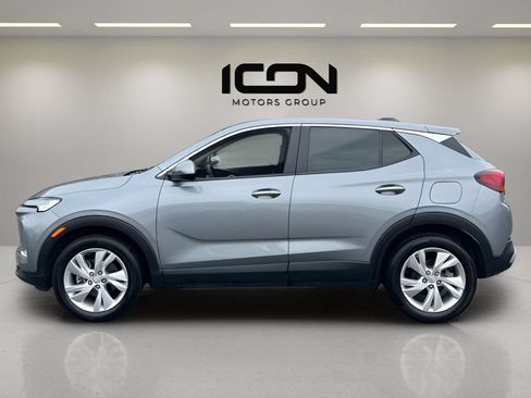 Used 2024 Buick Encore GX Preferred FWD image 2