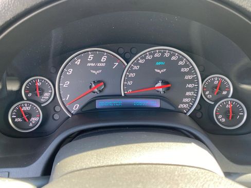 Used 2006 Chevrolet Corvette Convertible w/ Preferred Equipment Group RWD image 31