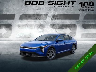 New 2025 Kia K4 LXS