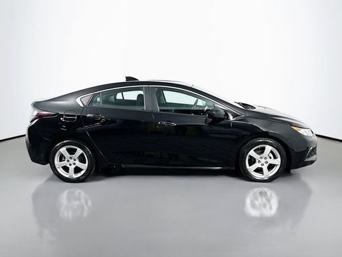 Used 2018 Chevrolet Volt LT w/ Comfort Package FWD image 4