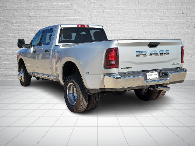 New 2027 RAM 3500 Big Horn AWD/4WD image 3