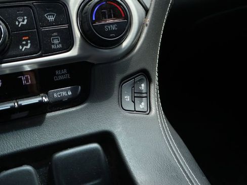 Used 2016 GMC Yukon SLT w/ Open Road Package AWD/4WD image 44