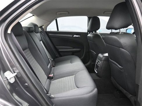 Used 2023 Chrysler 300 Touring w/ Sport Appearance Package image 22