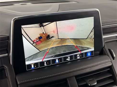 Used 2021 GMC Yukon SLT w/ SLT Premium Package image 23