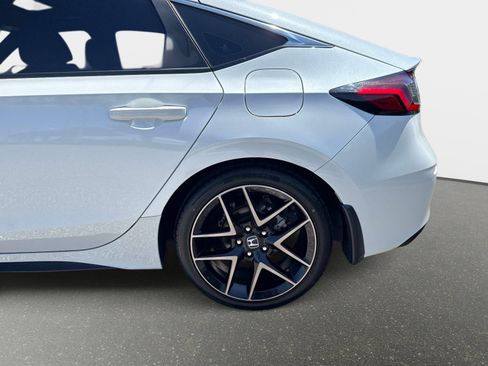 Used 2022 Honda Civic Sport Touring image 10