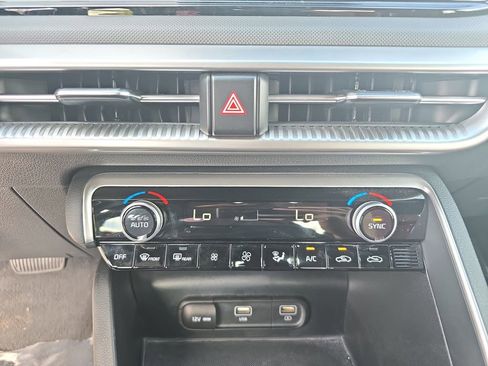 Used 2022 Kia K5 GT-Line w/ GT-Line FWD Premium Package image 27