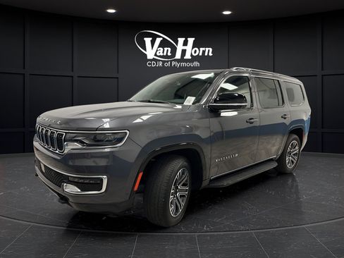 Used 2023 Jeep Wagoneer 4WD w/ Premium Group I image 3
