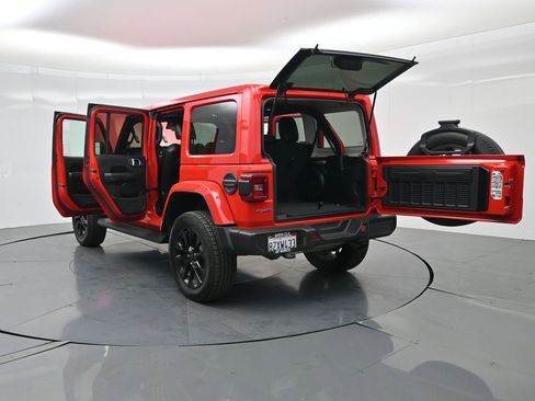 Used 2021 Jeep Wrangler Unlimited Sahara w/ Cold Weather Group image 42