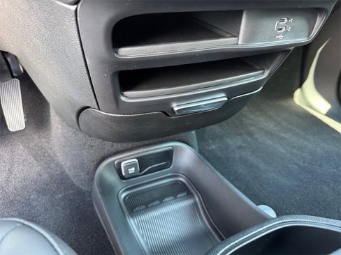 New 2026 Chrysler Pacifica Select image 24