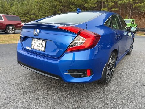 Used 2017 Honda Civic EX-T image 4