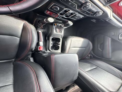 Used 2022 Jeep Wrangler Unlimited Rubicon AWD/4WD image 23