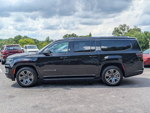 Used 2024 Jeep Wagoneer L 2WD w/ Premium Group I image 6