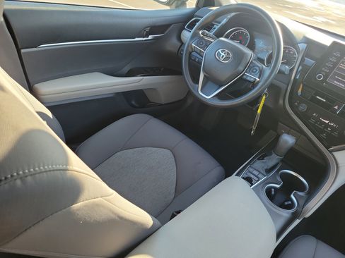 Used 2022 Toyota Camry LE image 15
