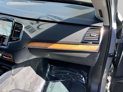 Used 2025 Volvo XC90 B6 Plus w/ Protection Package Premier AWD/4WD image 19
