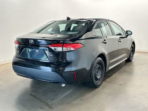 Used 2022 Toyota Corolla LE FWD image 31