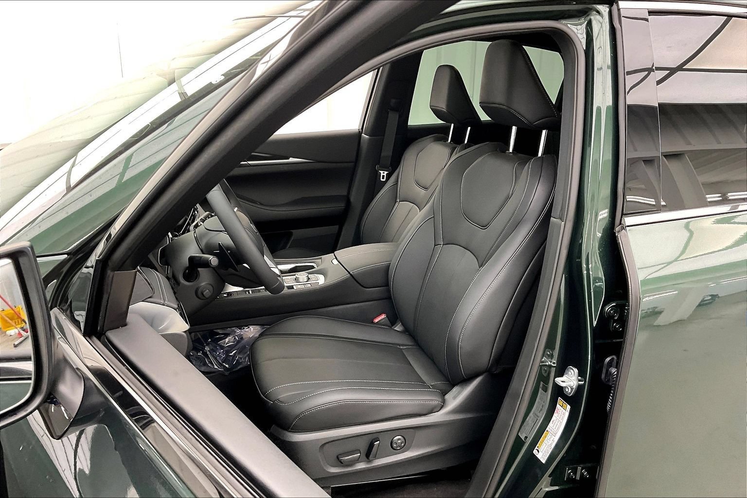 New 2027 INFINITI QX65 Sport w/ Cargo Package AWD/4WD image 10
