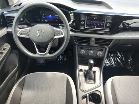Certified 2022 Volkswagen Taos S FWD image 12