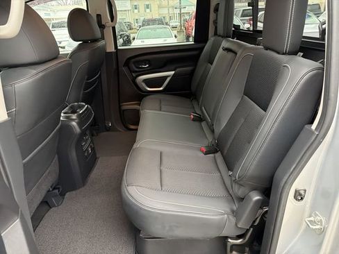 Used 2019 Nissan Titan PRO-4X image 24