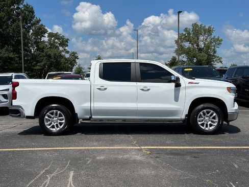 Certified 2025 Chevrolet Silverado 1500 LT AWD/4WD image 1