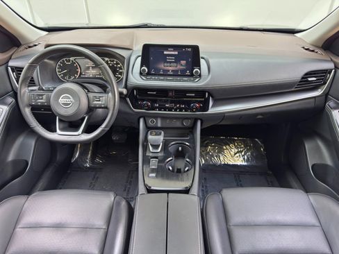 Used 2021 Nissan Rogue SV w/ Premium Package FWD image 12