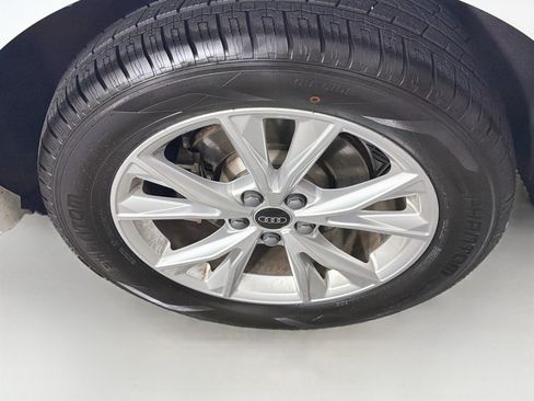 Used 2025 Audi Q3 2.0T Premium AWD/4WD image 11