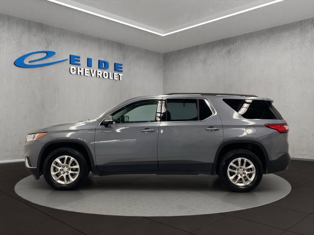 Used 2020 Chevrolet Traverse LT w/ Driver Confidence II Package AWD/4WD image 11
